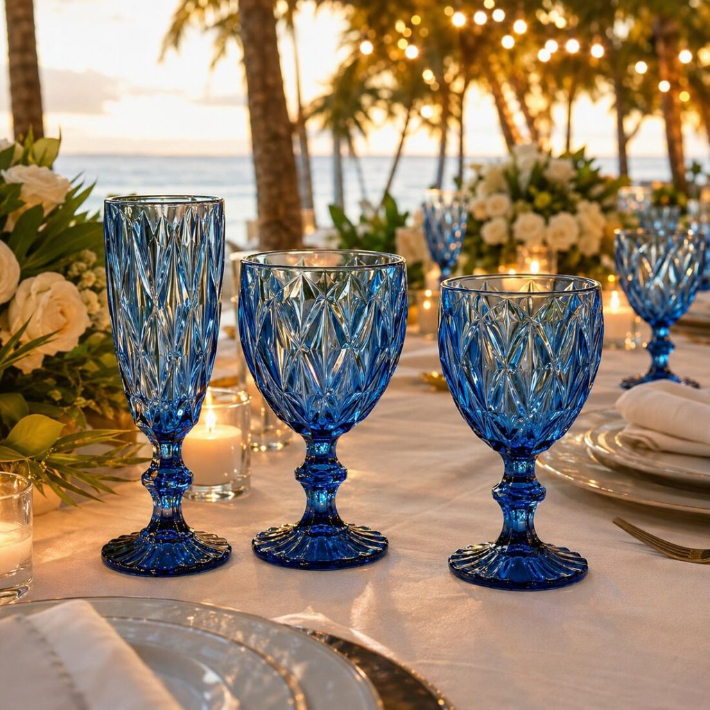 Colección de copas facetadas azul